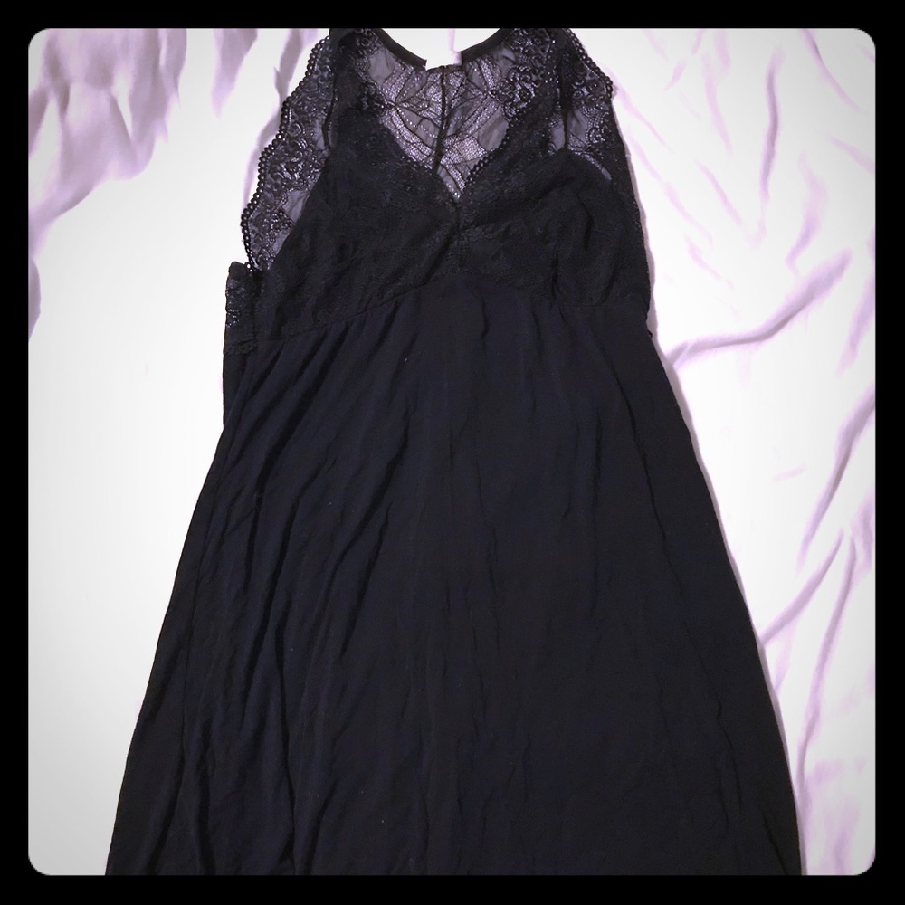 ‍♀️ Black lace trim night gown teddy large